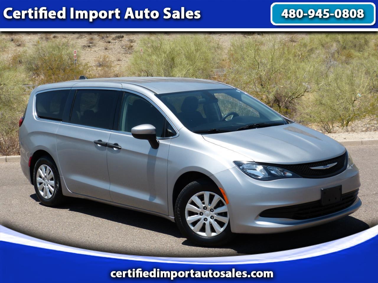 2020 Chrysler Voyager L