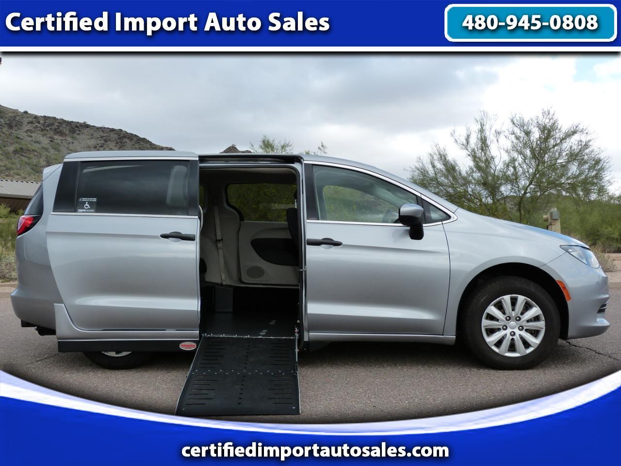 2020 Chrysler Voyager Wheelchair Handicap