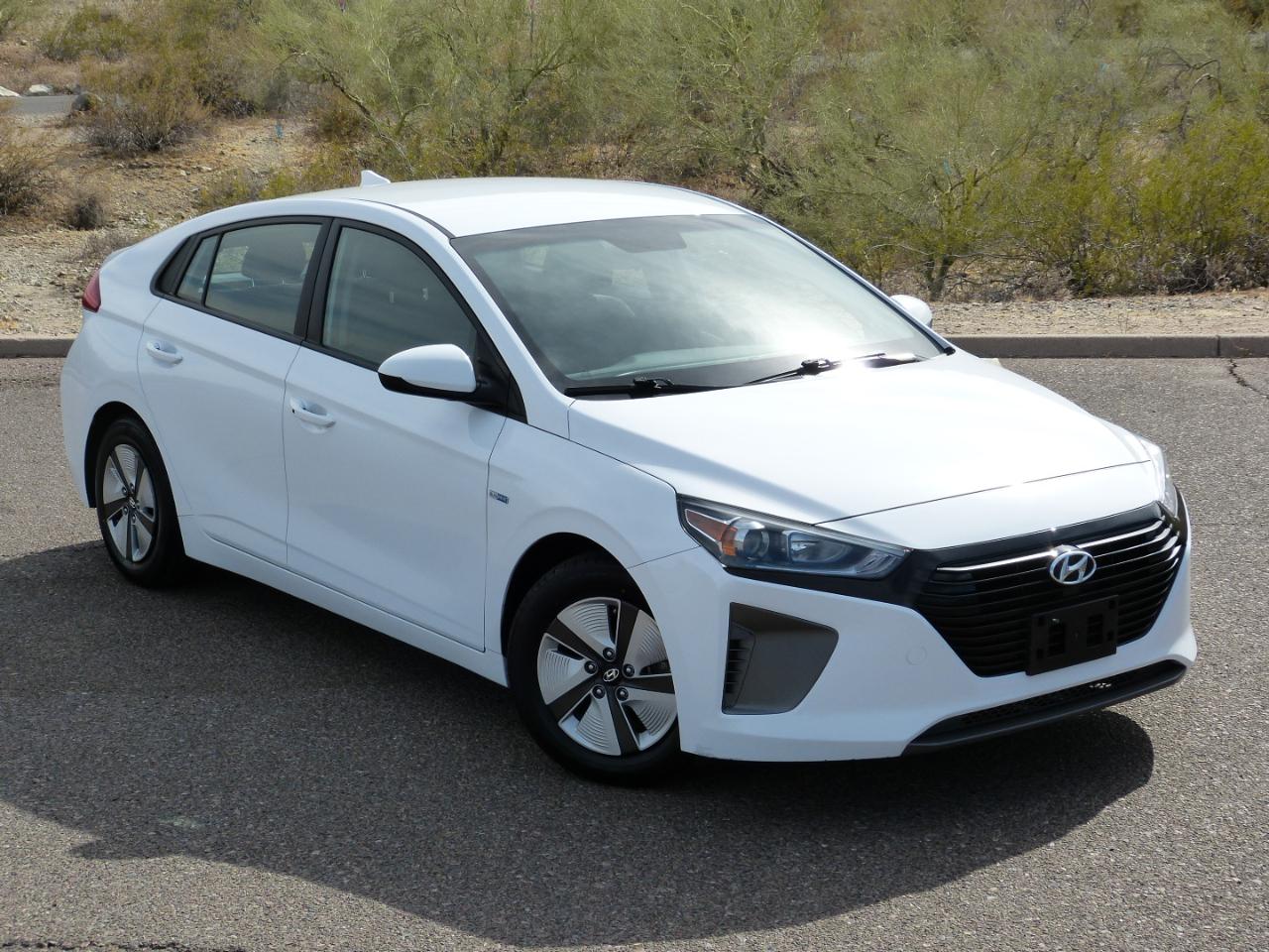 Hyundai Ioniq Hybrid Blue 2019