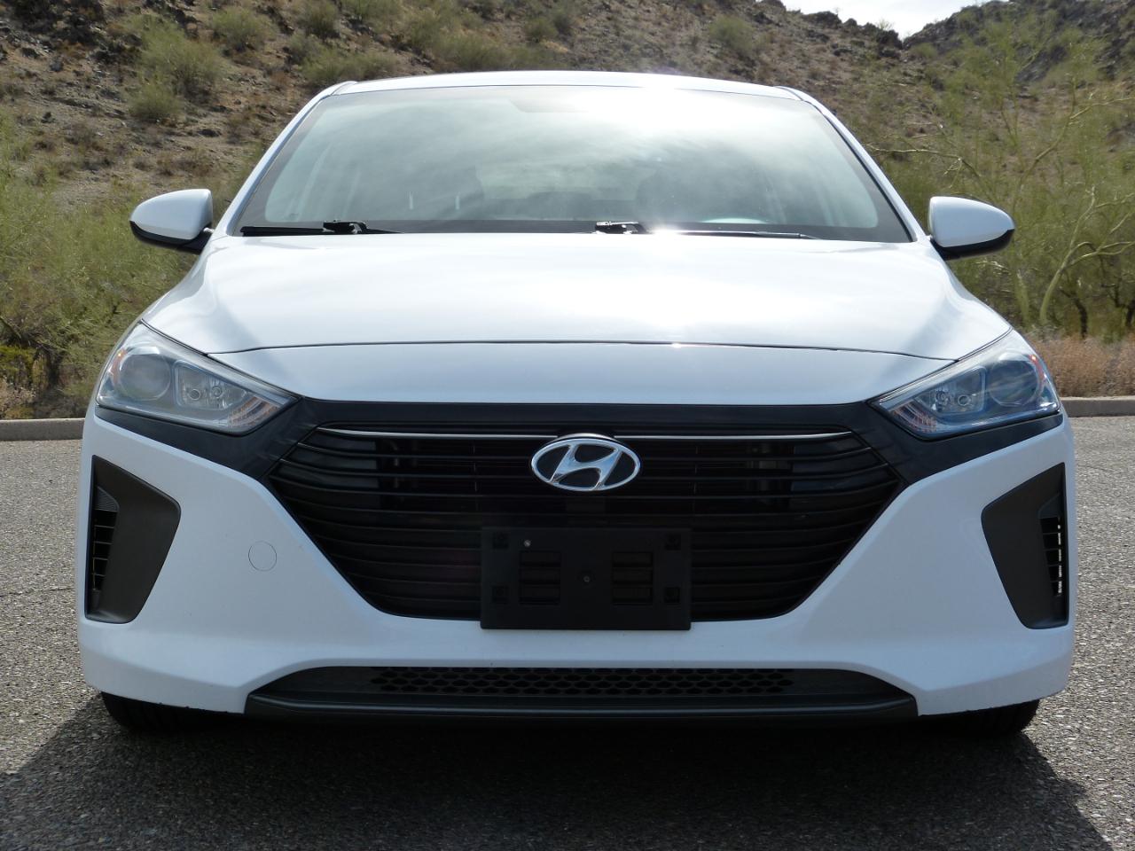 Hyundai Ioniq Hybrid Blue 2019