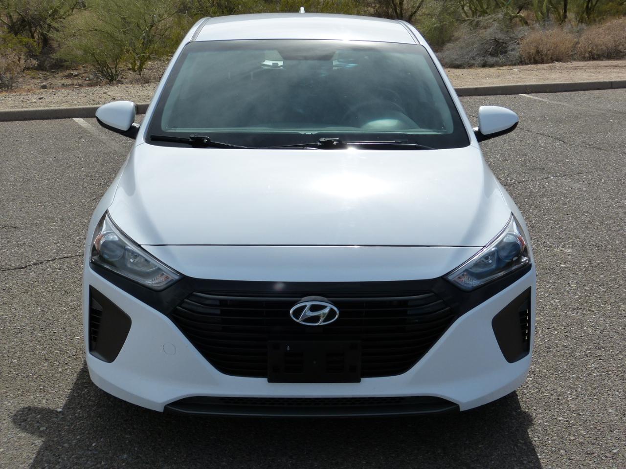 Hyundai Ioniq Hybrid Blue 2019