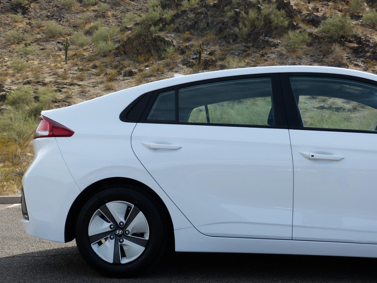 Hyundai Ioniq Hybrid Blue 2019