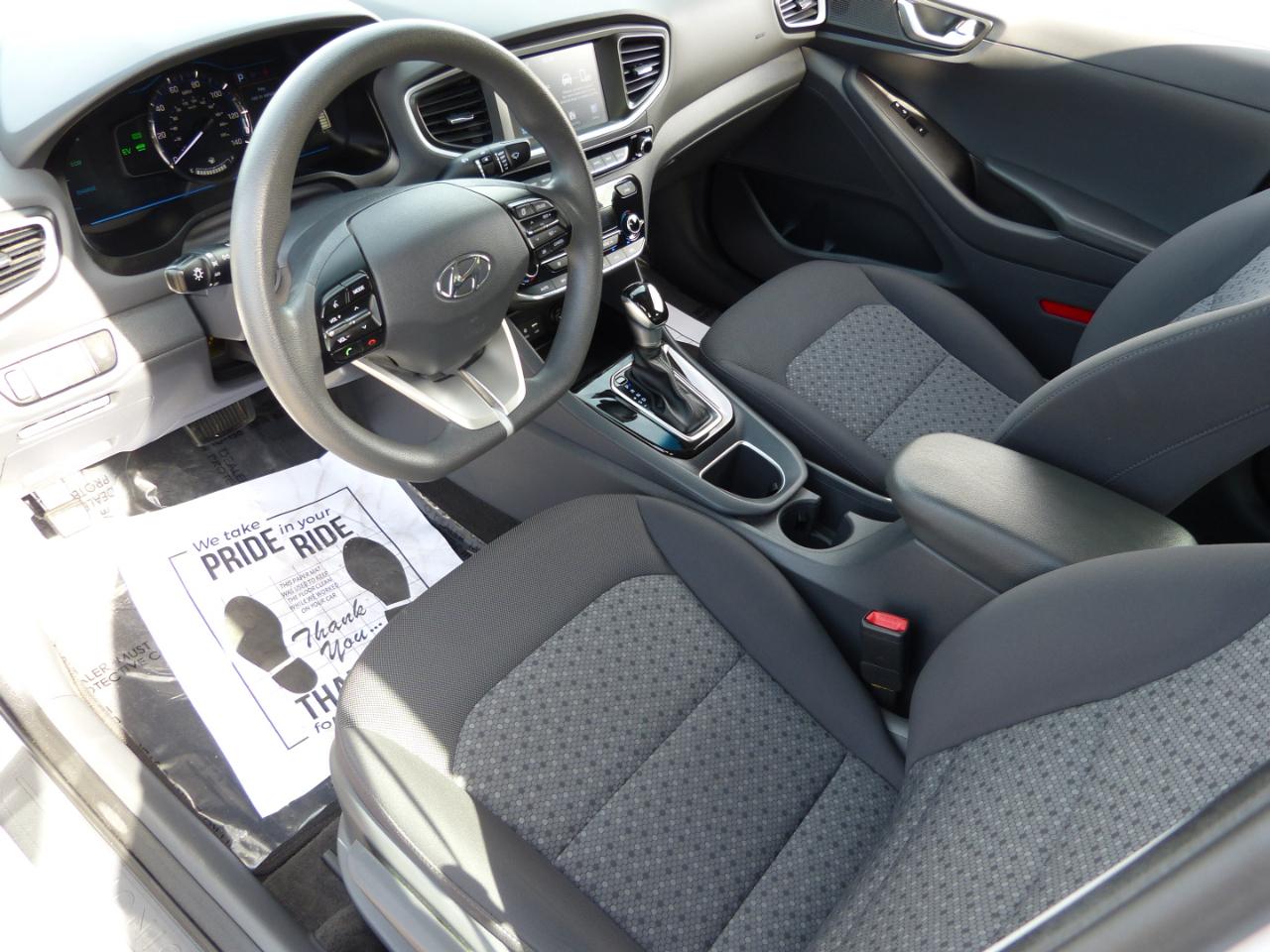Hyundai Ioniq Hybrid Blue 2019