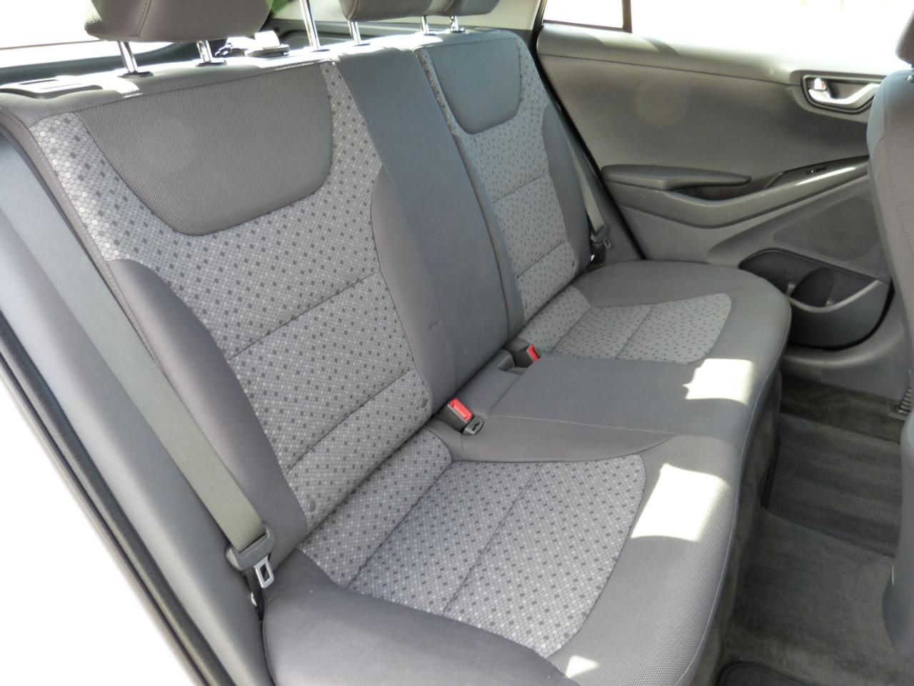 Hyundai Ioniq Hybrid Blue 2019
