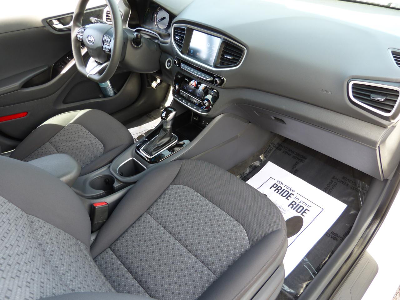 Hyundai Ioniq Hybrid Blue 2019