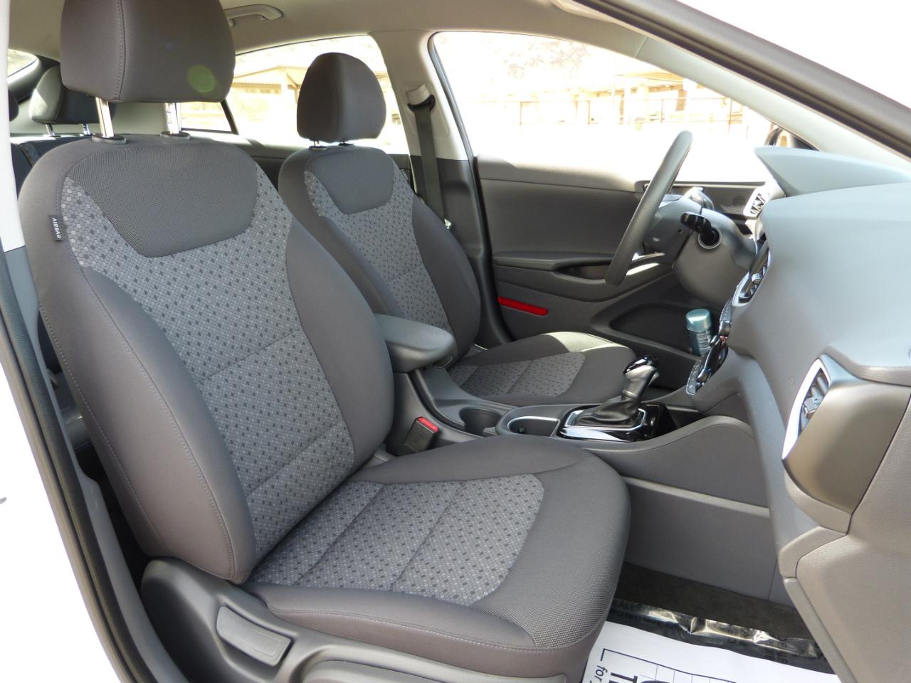 Hyundai Ioniq Hybrid Blue 2019