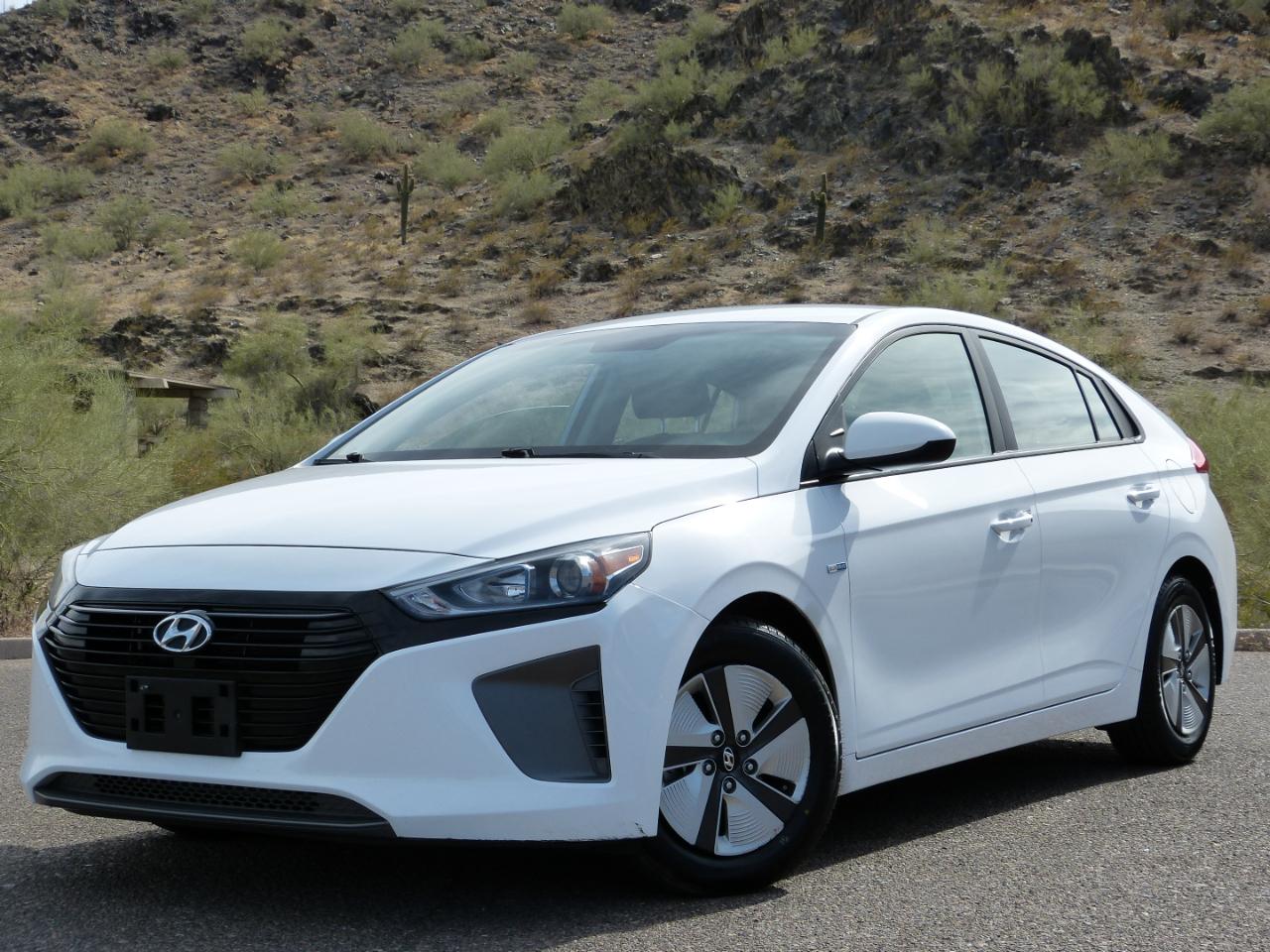 Hyundai Ioniq Hybrid Blue 2019