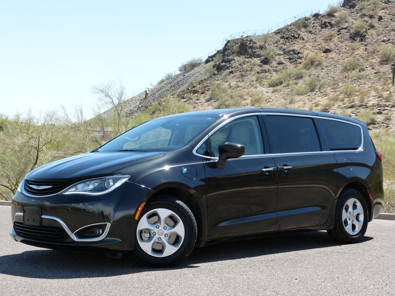Chrysler Pacifica Hybrid Touring Plus 2018