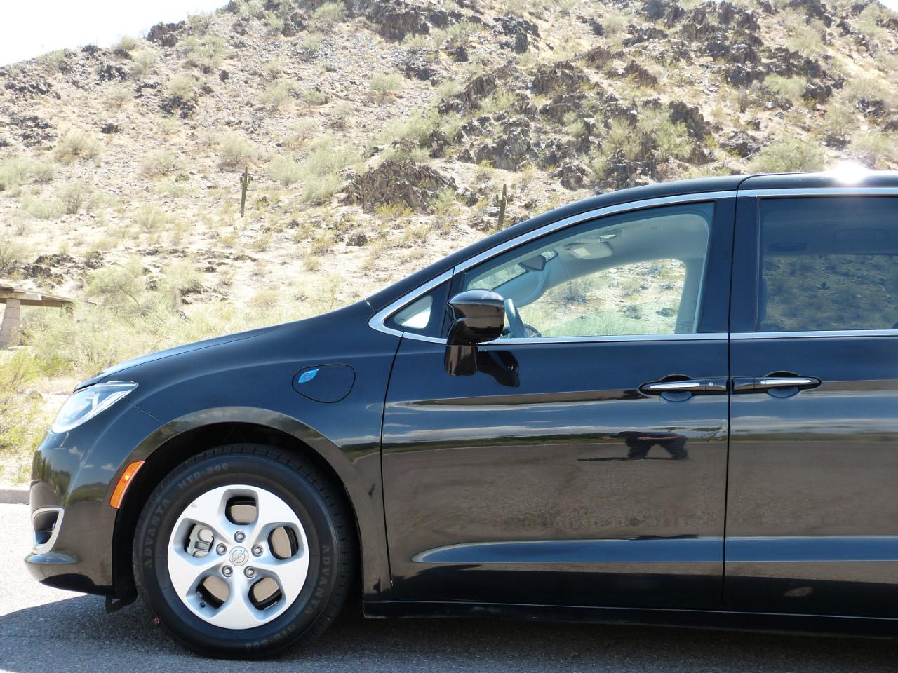 Chrysler Pacifica Hybrid Touring Plus 2018