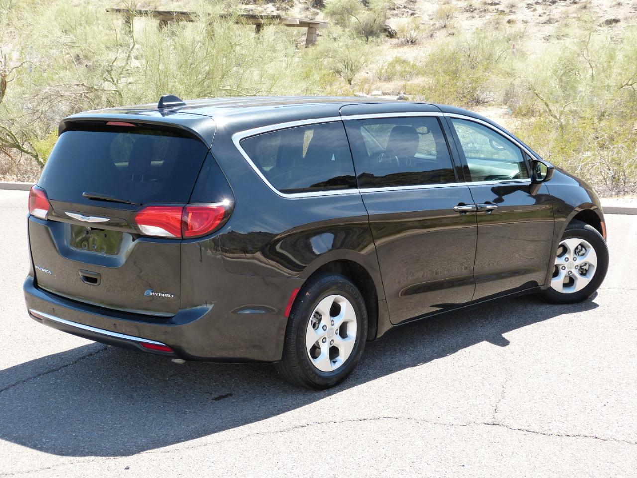 Chrysler Pacifica Hybrid Touring Plus 2018