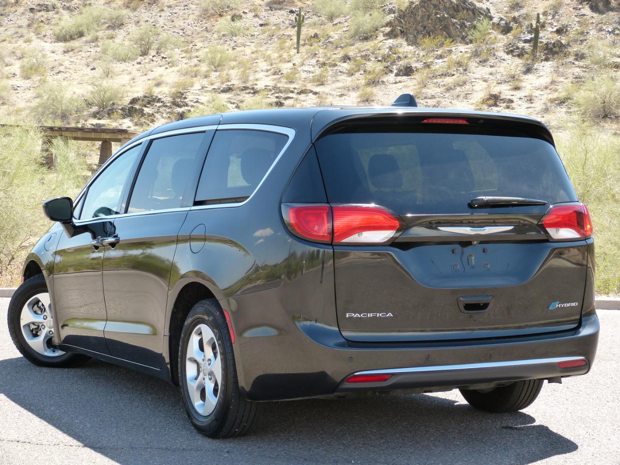 Chrysler Pacifica Hybrid Touring Plus 2018