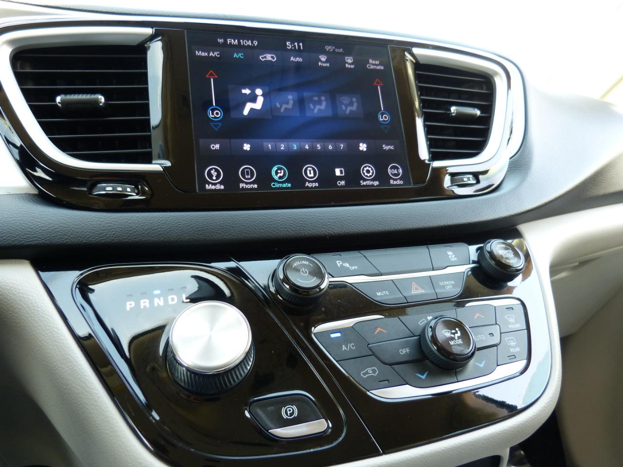 Chrysler Pacifica Hybrid Touring Plus 2018