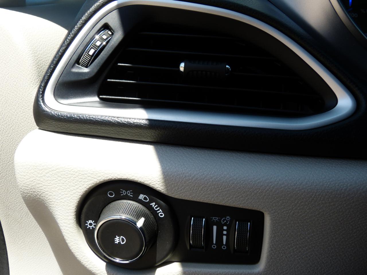 Chrysler Pacifica Hybrid Touring Plus 2018