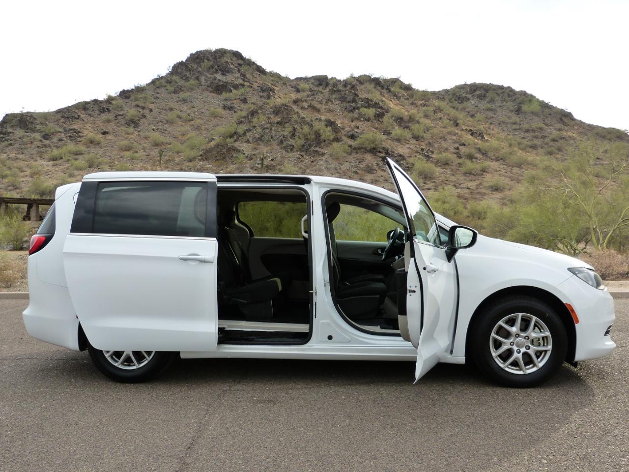 Chrysler Voyager LX 2020