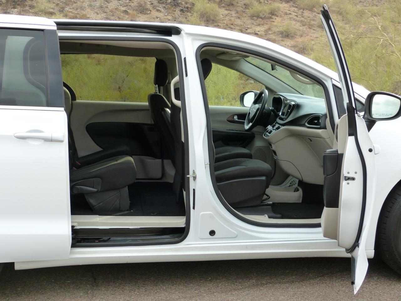 Chrysler Voyager LX 2020