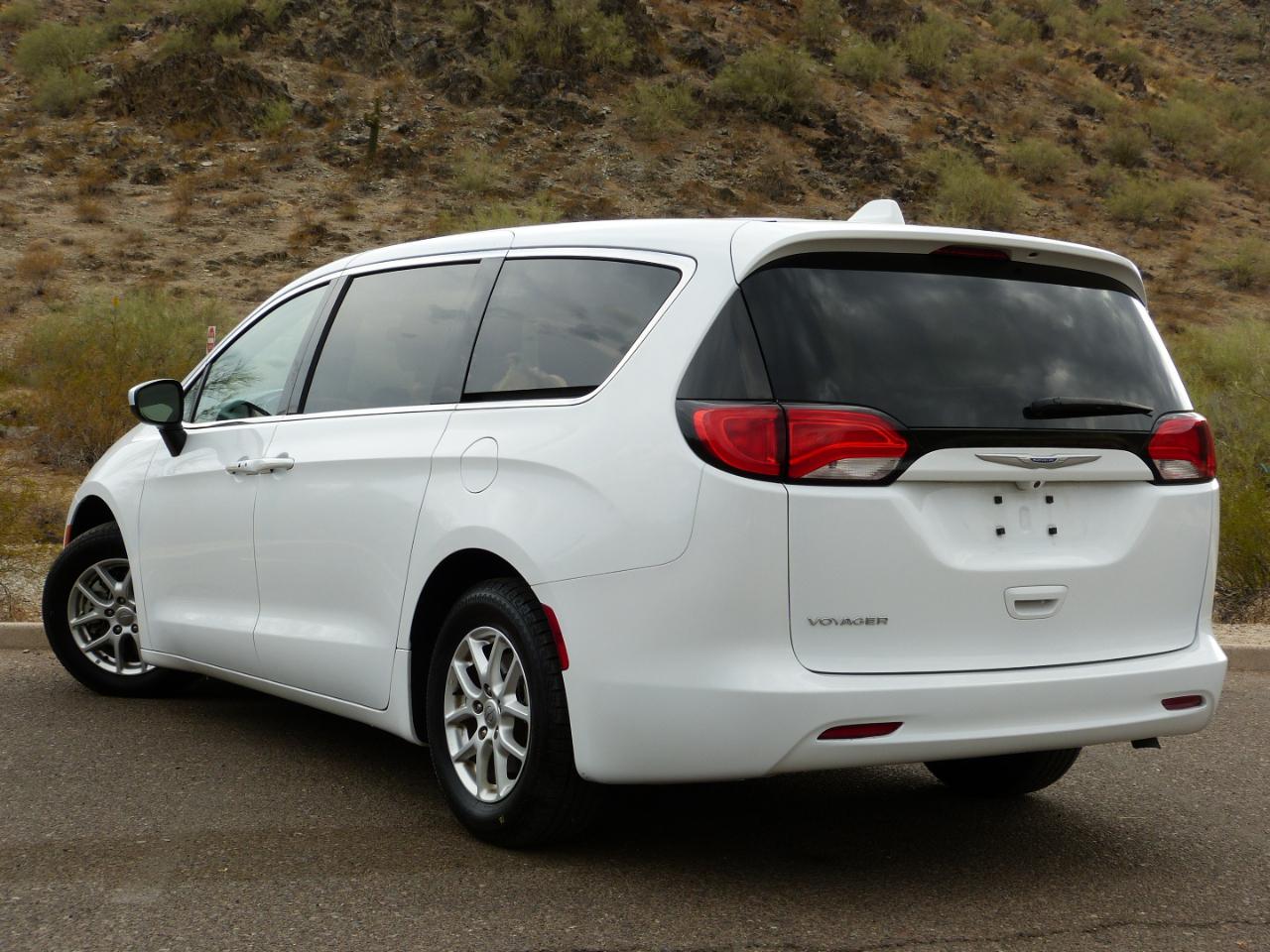 Chrysler Voyager LX 2020