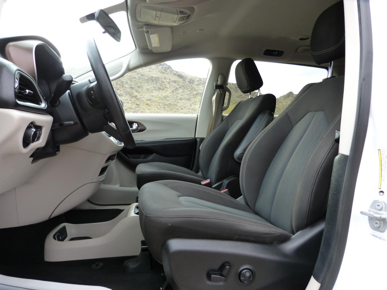 Chrysler Voyager LX 2020
