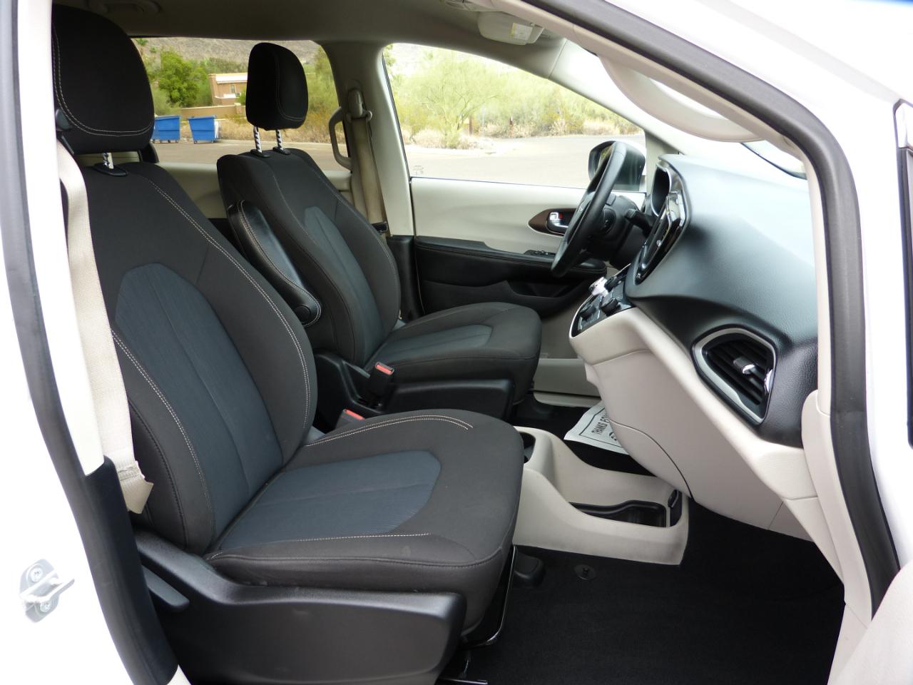Chrysler Voyager LX 2020