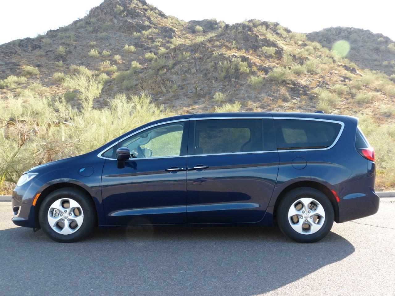 Chrysler Pacifica Hybrid Touring Plus 2018