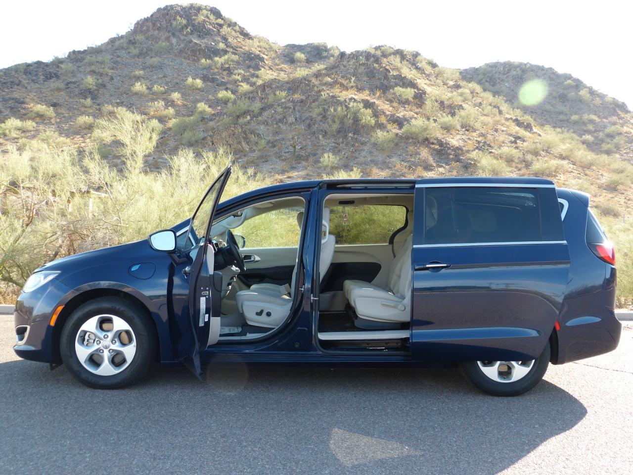 Chrysler Pacifica Hybrid Touring Plus 2018