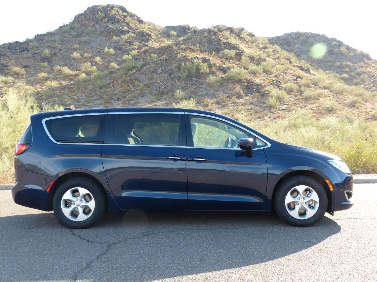 Chrysler Pacifica Hybrid Touring Plus 2018