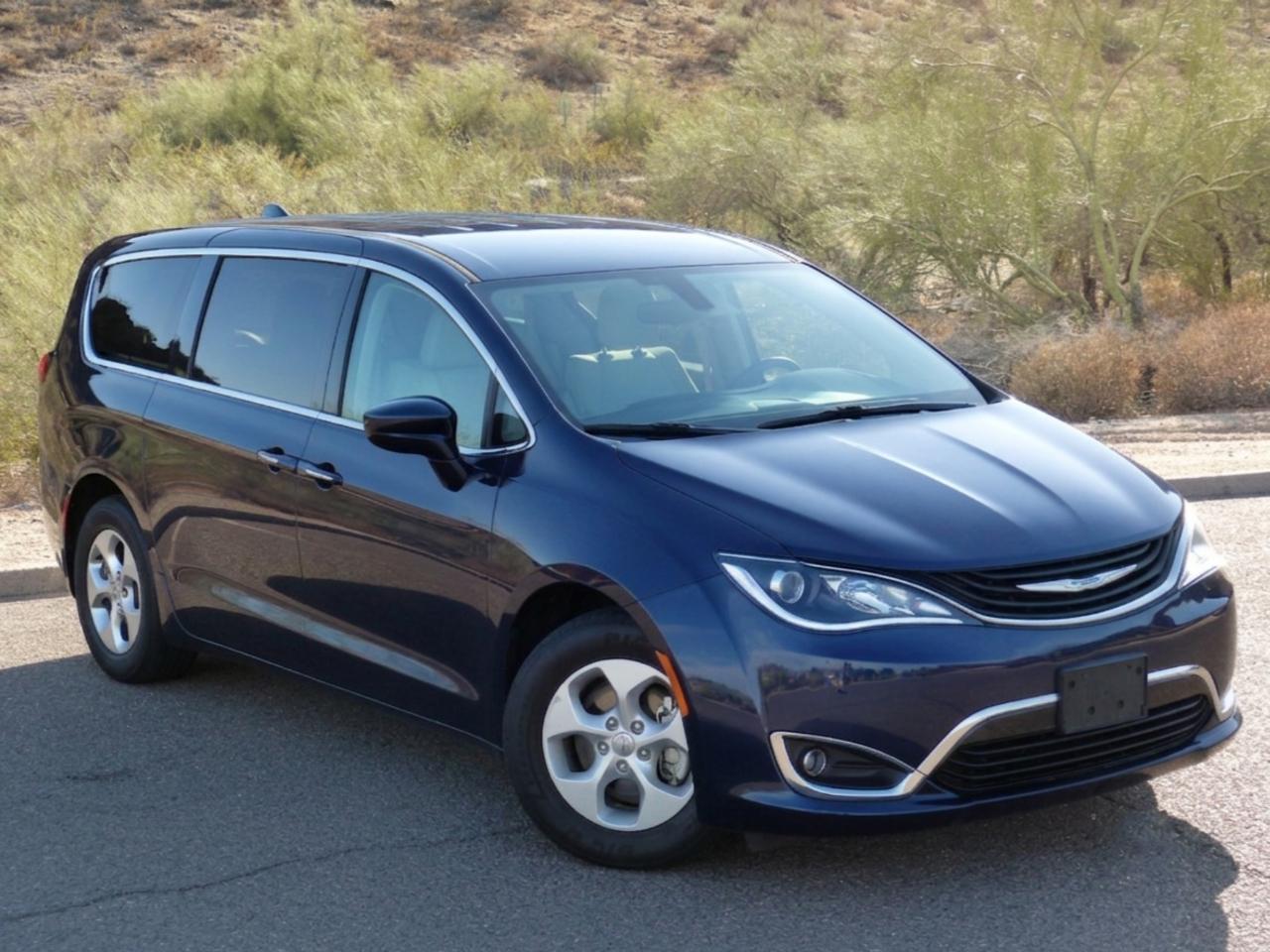 Chrysler Pacifica Hybrid Touring Plus 2018