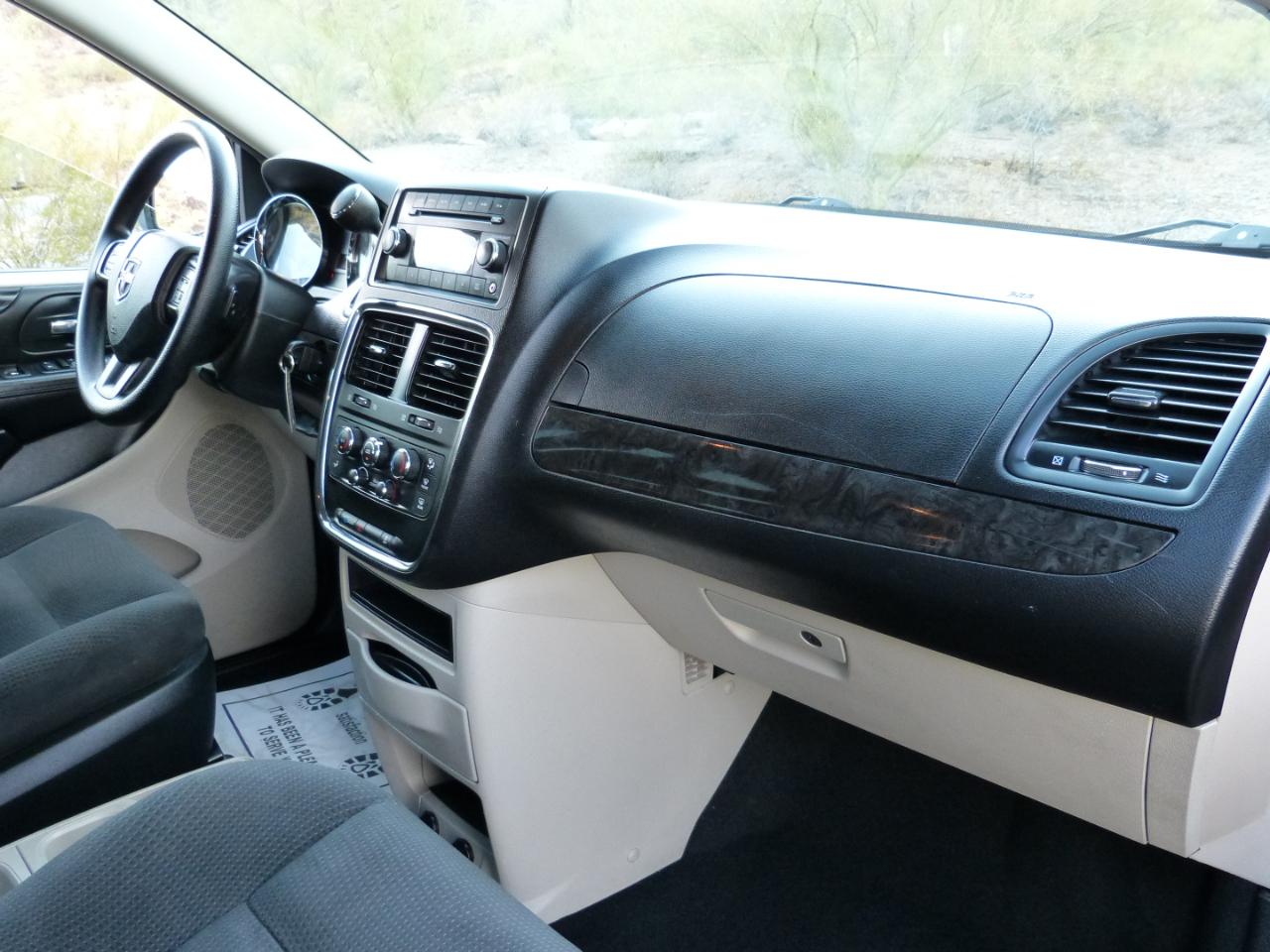 Dodge Grand Caravan SE 2016