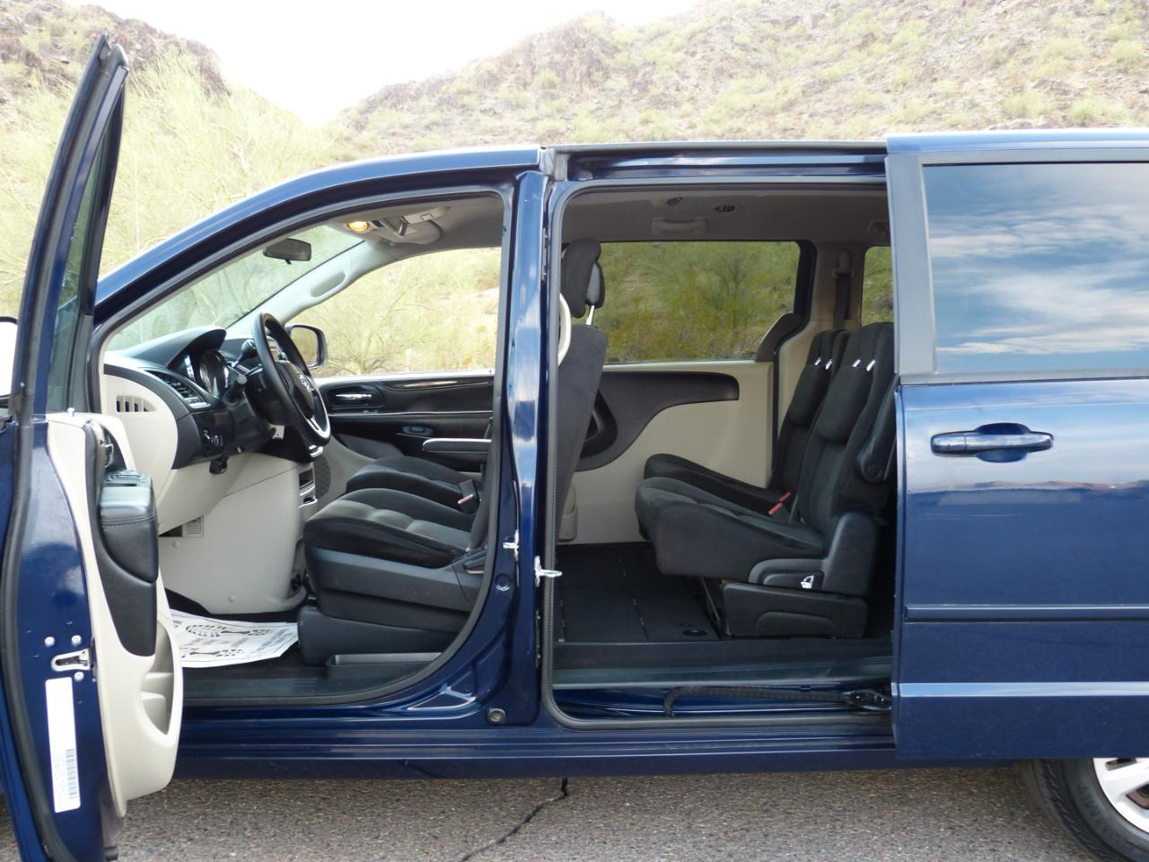 Dodge Grand Caravan SE 2016