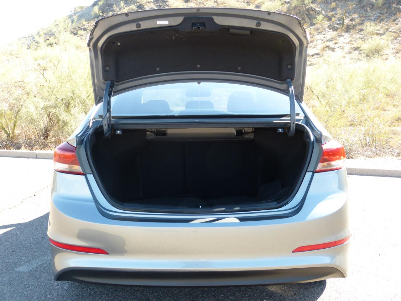 Hyundai Elantra Value Edition 4D Sedan 2017