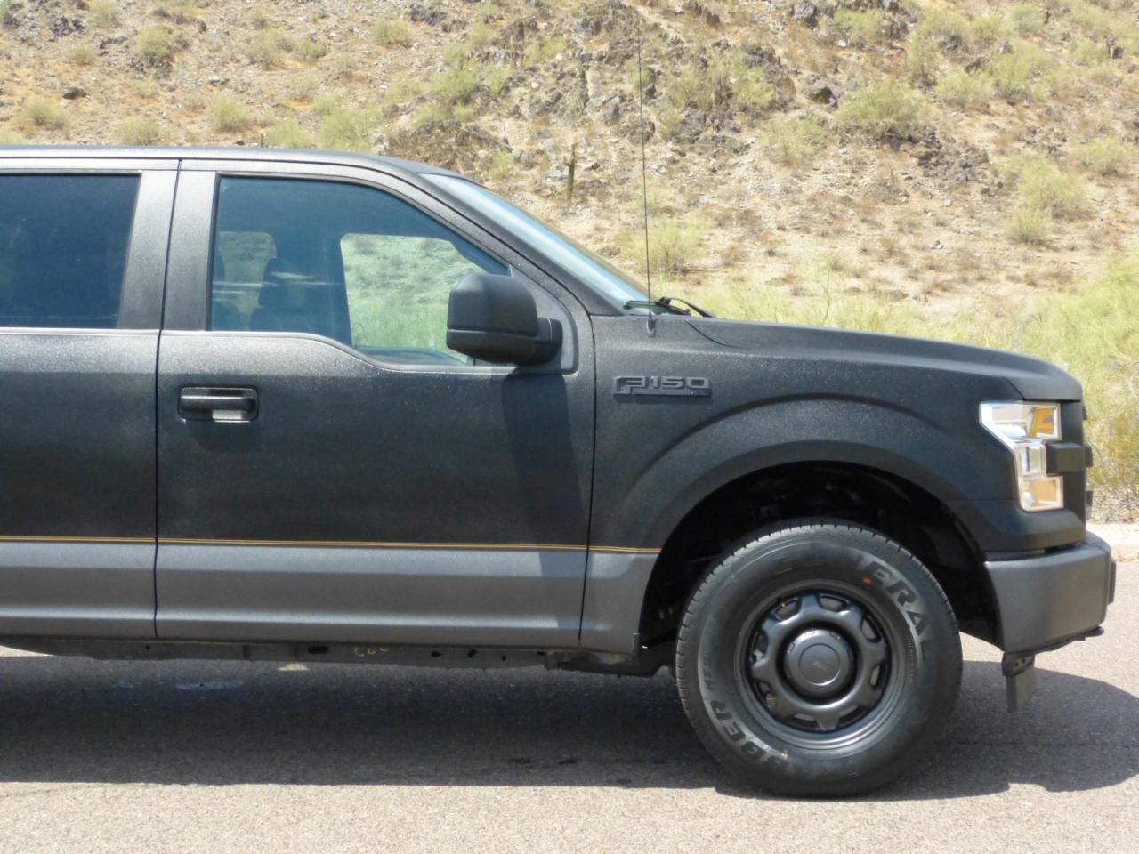 Ford F-150 XLT SuperCrew Short Bed 4WD 2017