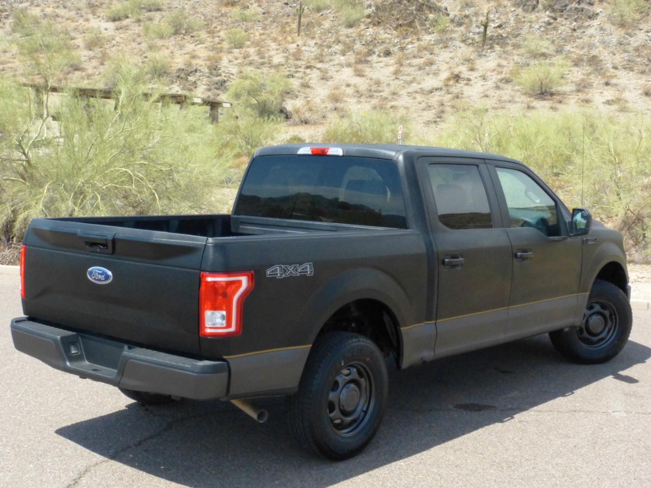 Ford F-150 XLT SuperCrew Short Bed 4WD 2017