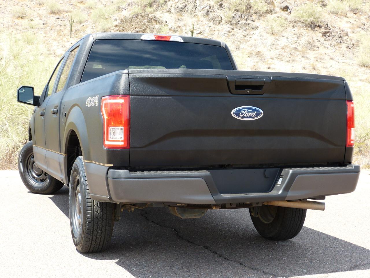 Ford F-150 XLT SuperCrew Short Bed 4WD 2017