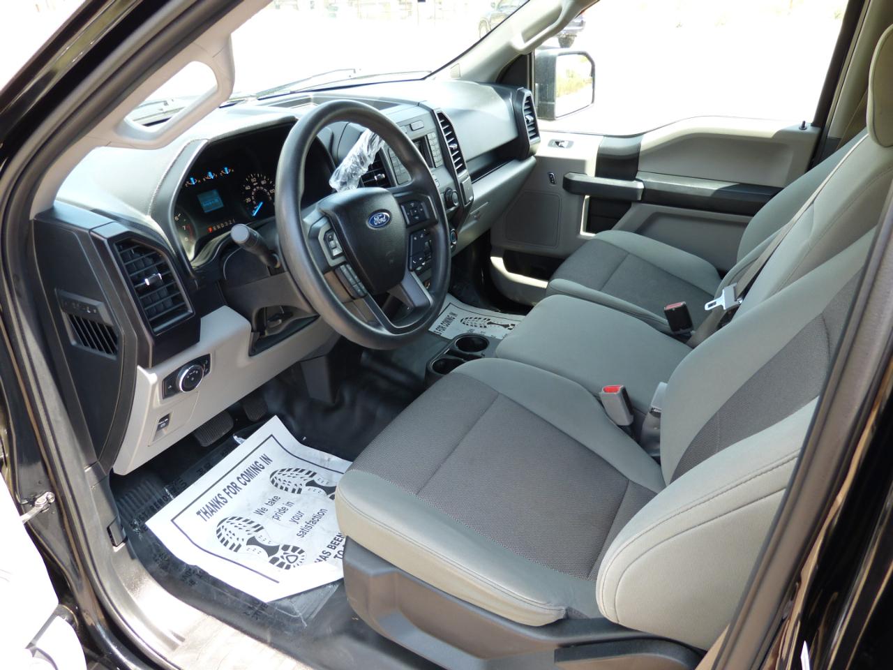 Ford F-150 XLT SuperCrew Short Bed 4WD 2017