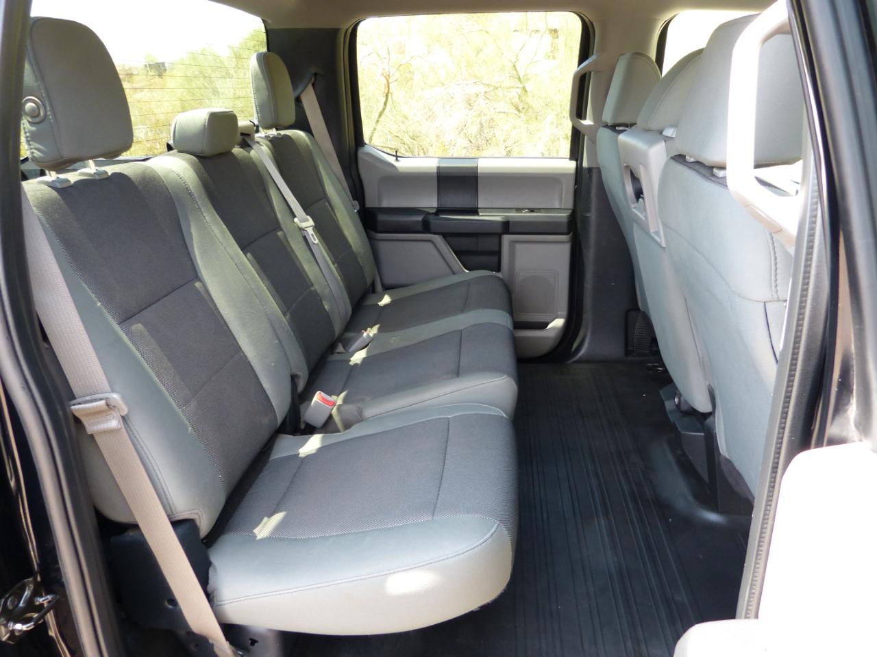 Ford F-150 XLT SuperCrew Short Bed 4WD 2017