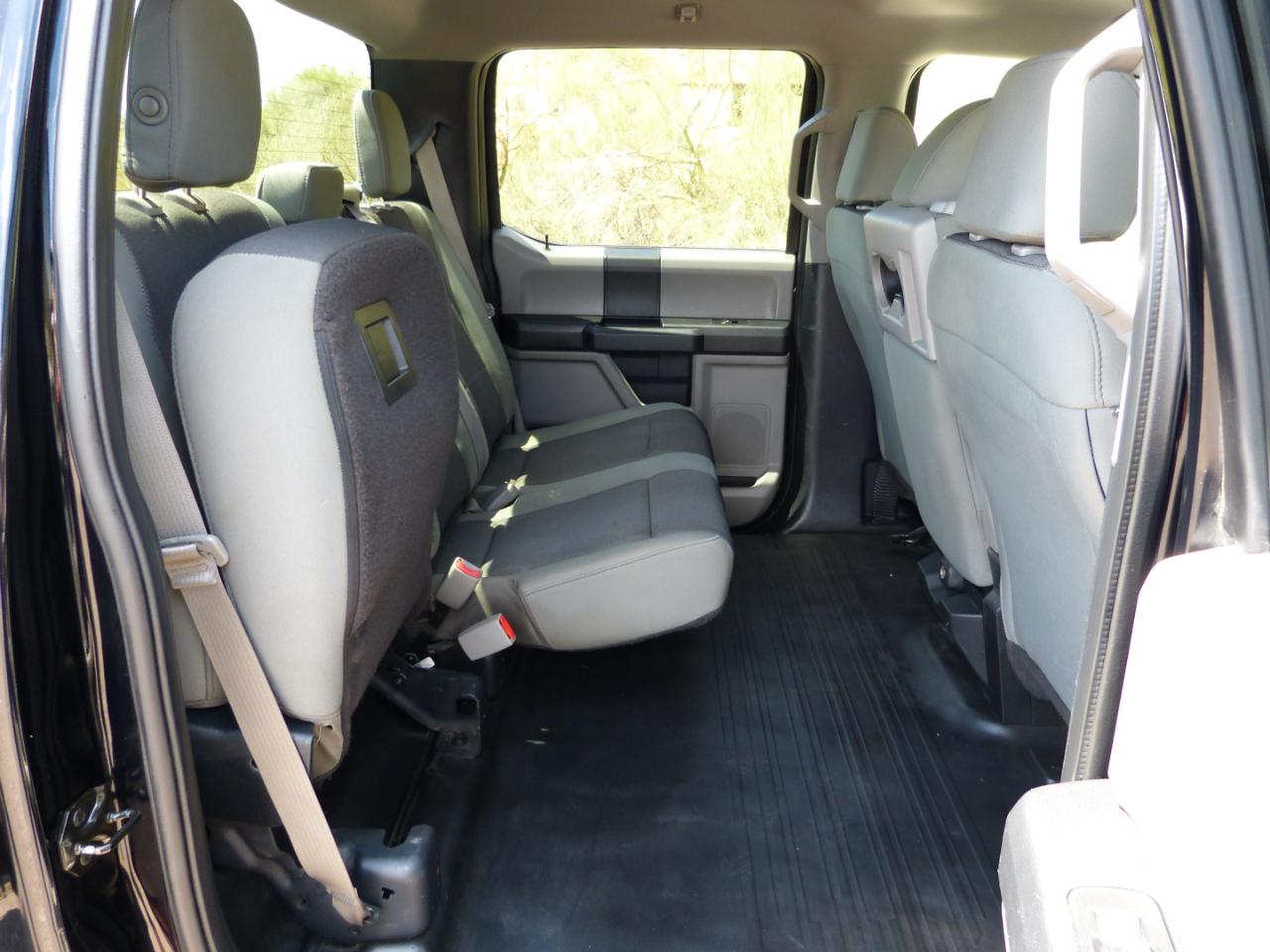 Ford F-150 XLT SuperCrew Short Bed 4WD 2017