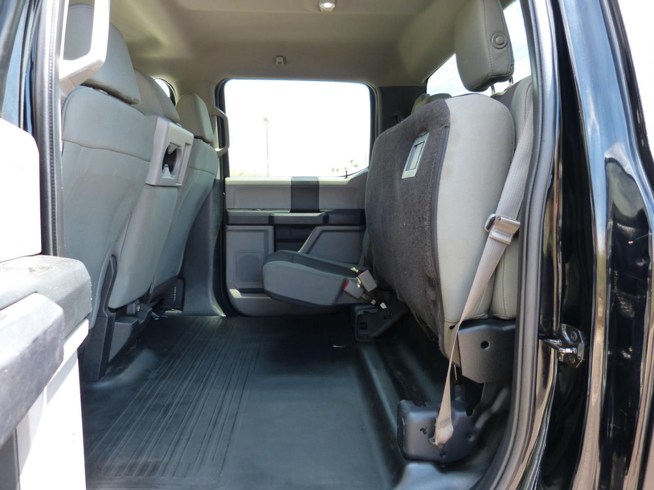 Ford F-150 XLT SuperCrew Short Bed 4WD 2017