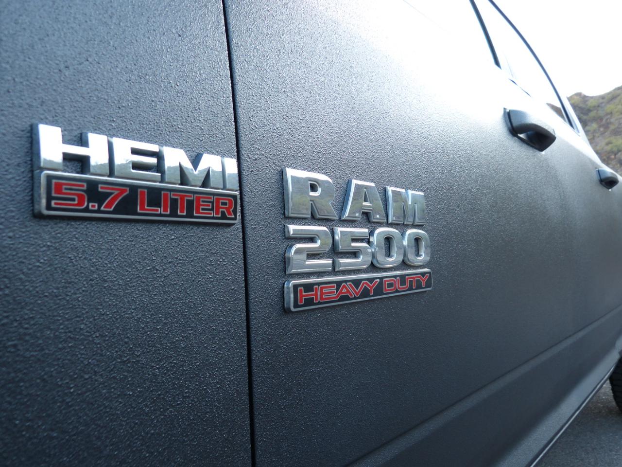 RAM 2500 Tradesman Crew Cab LWB 4WD 2016
