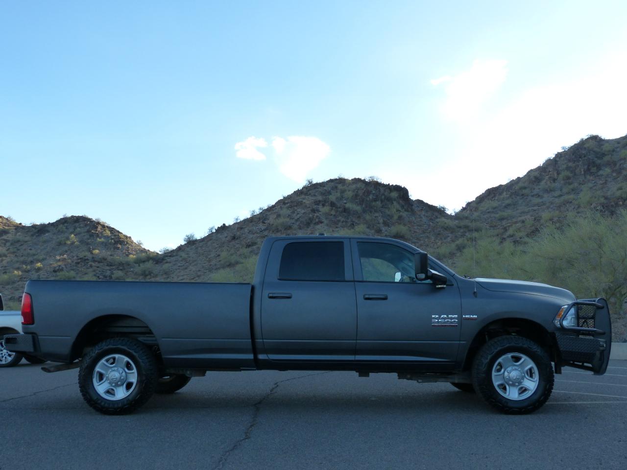 RAM 2500 Tradesman Crew Cab LWB 4WD 2016