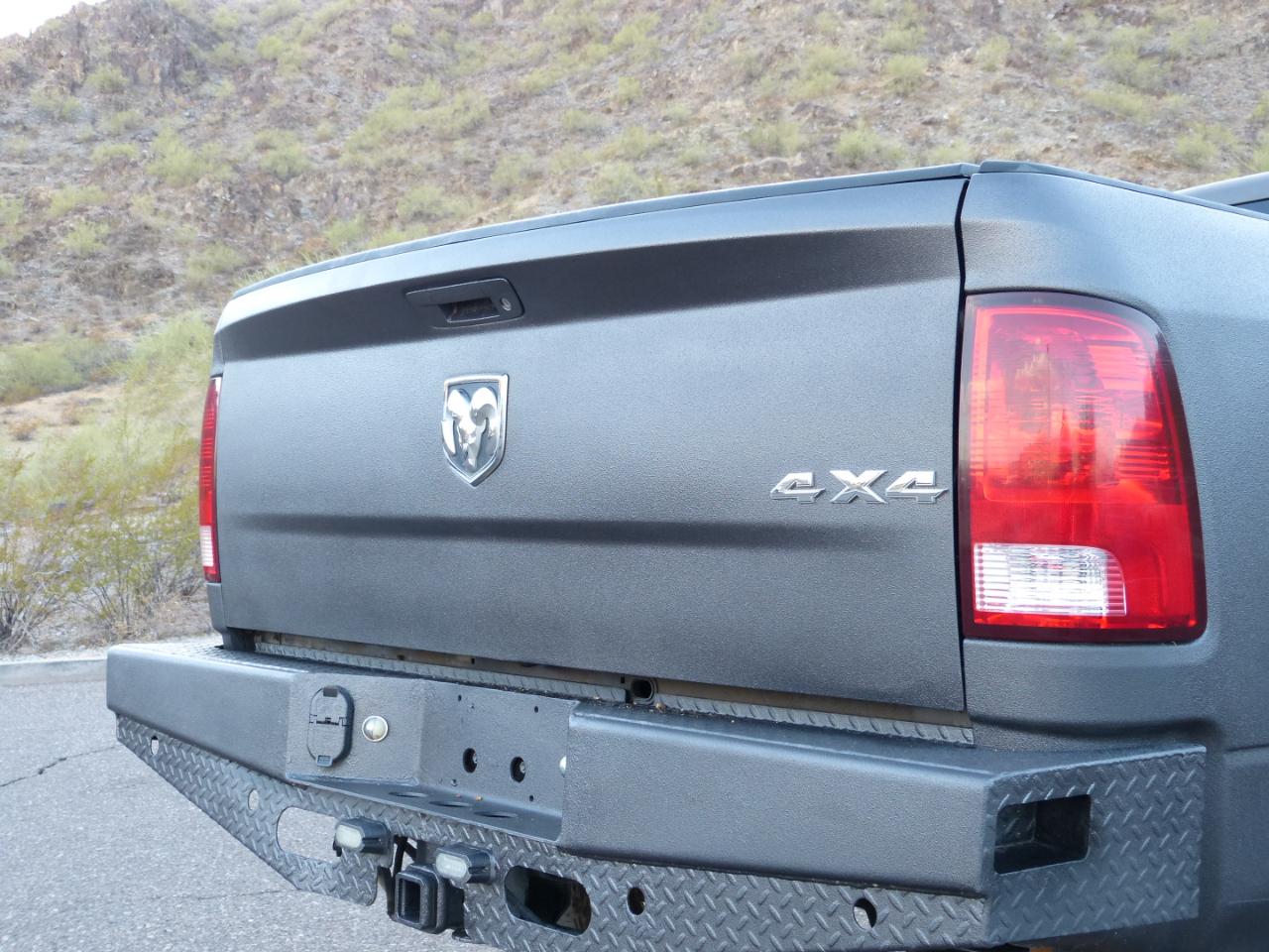 RAM 2500 Tradesman Crew Cab LWB 4WD 2016