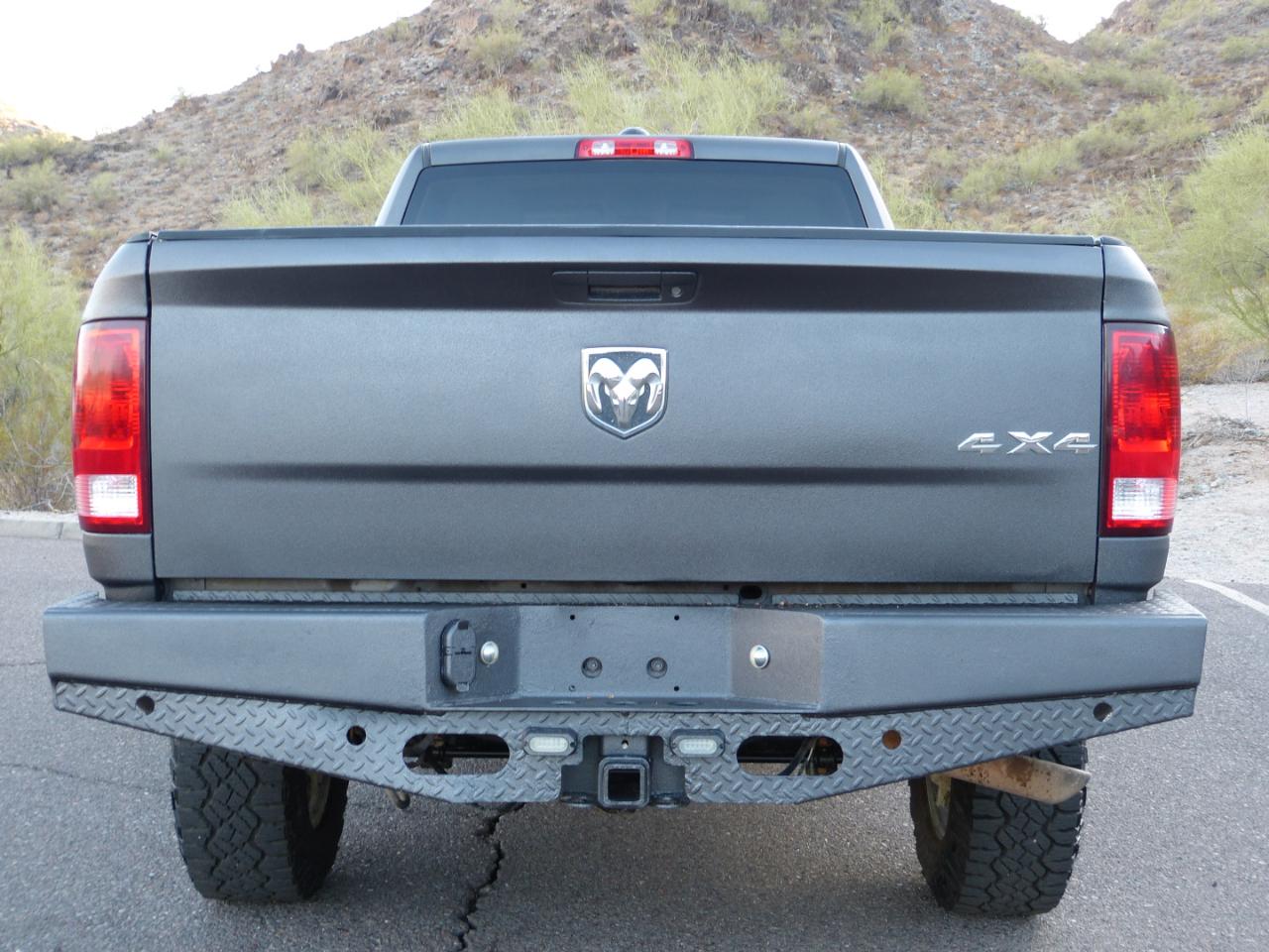 RAM 2500 Tradesman Crew Cab LWB 4WD 2016