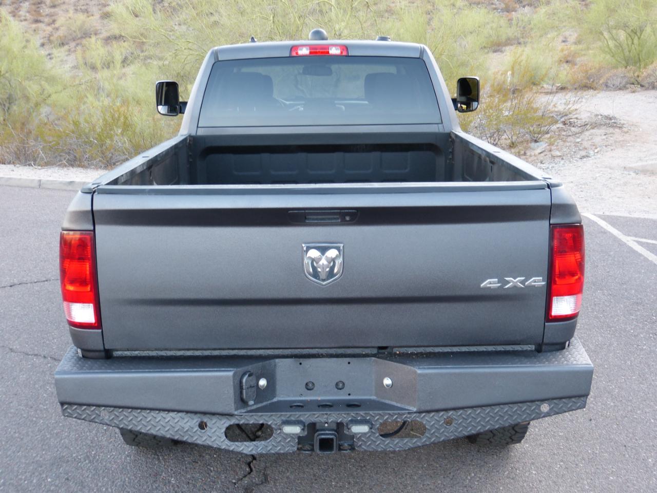 RAM 2500 Tradesman Crew Cab LWB 4WD 2016