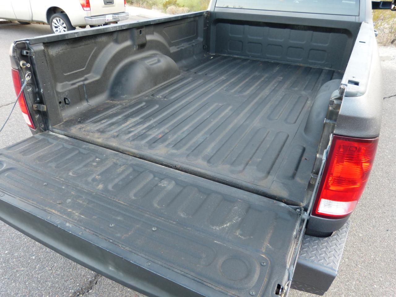 RAM 2500 Tradesman Crew Cab LWB 4WD 2016