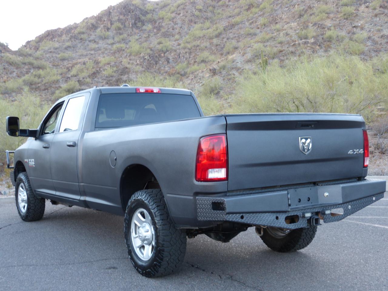 RAM 2500 Tradesman Crew Cab LWB 4WD 2016