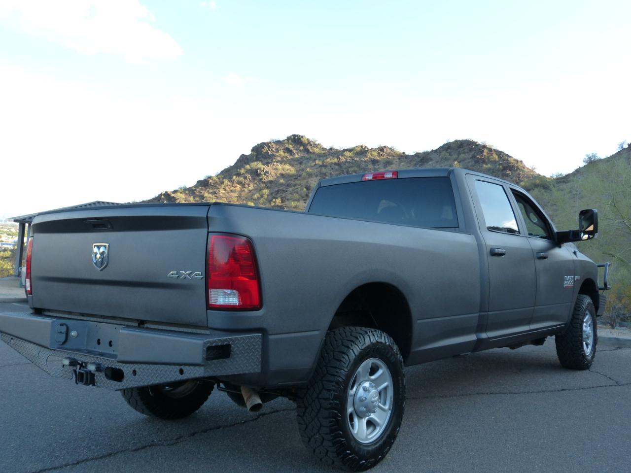 RAM 2500 Tradesman Crew Cab LWB 4WD 2016
