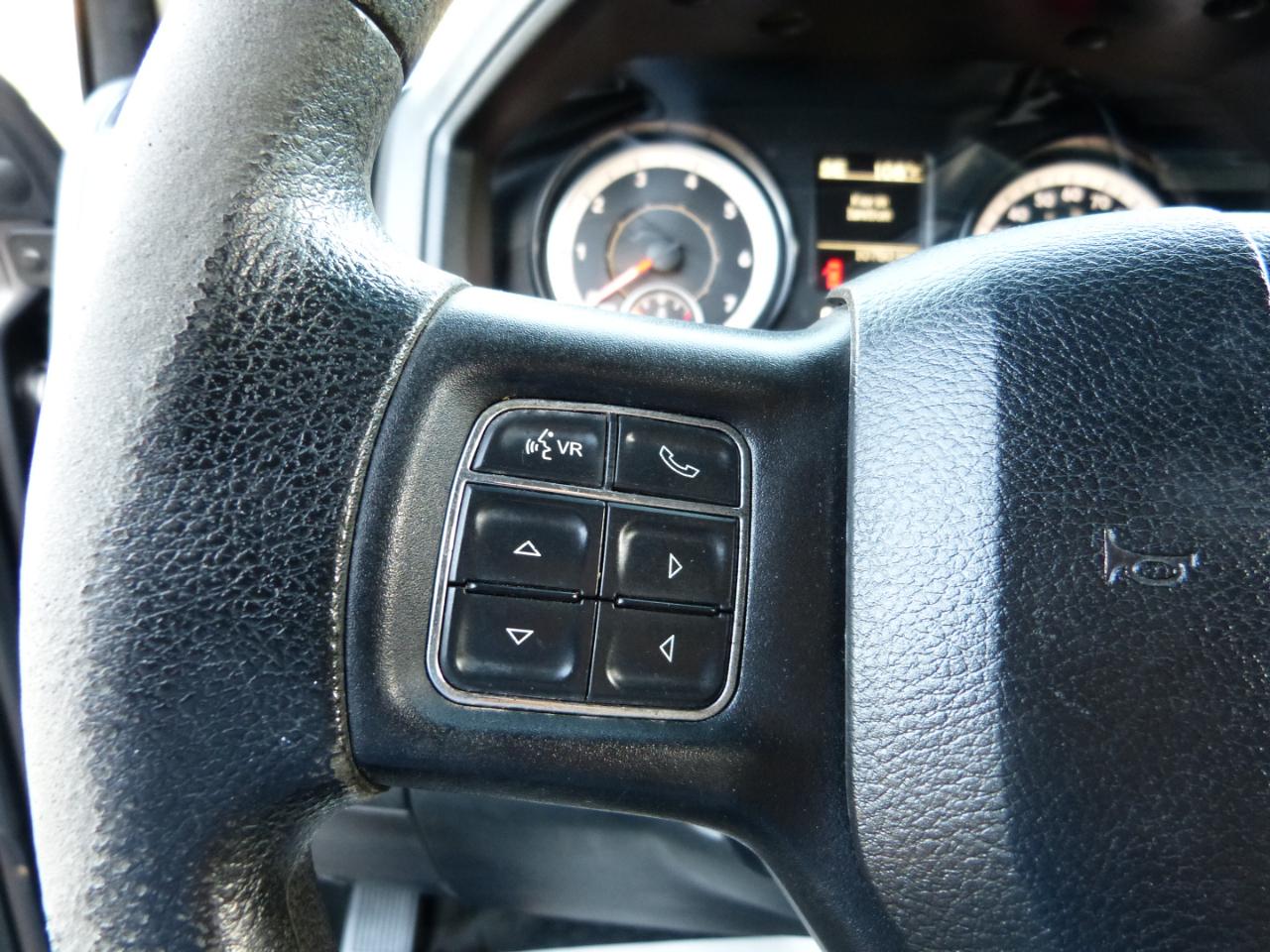 RAM 2500 Tradesman Crew Cab LWB 4WD 2016