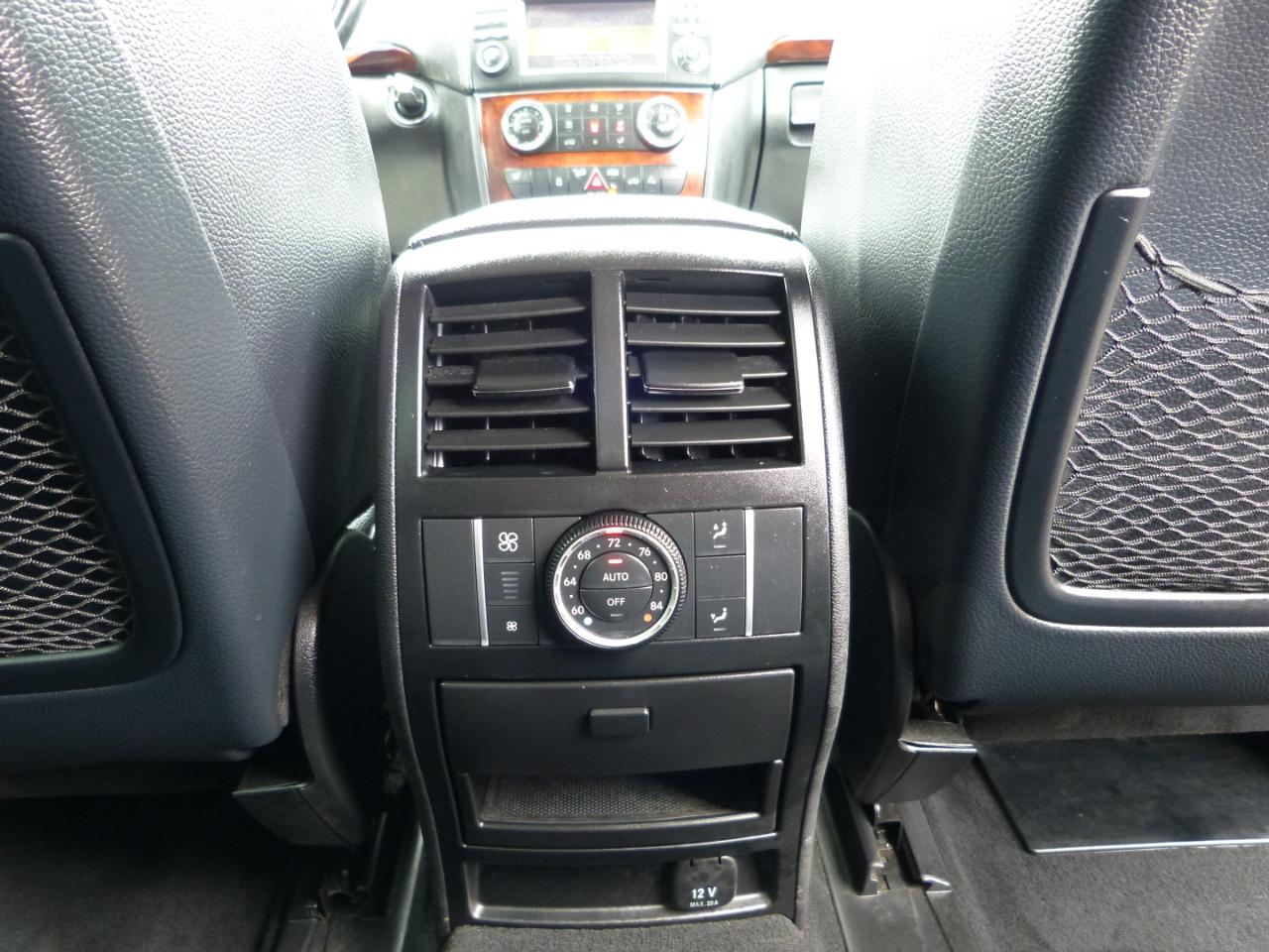 Mercedes-Benz GL-Class GL350 BlueTEC 2012