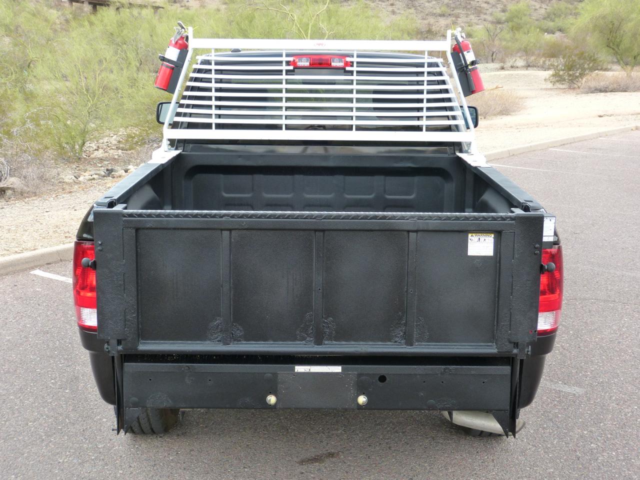 RAM 1500 Tradesman Quad Cab 4WD 2016