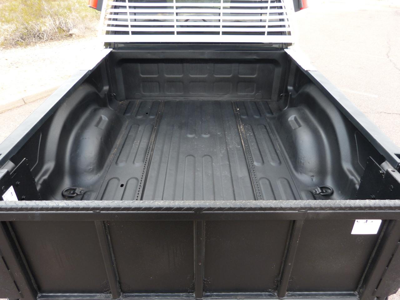 RAM 1500 Tradesman Quad Cab 4WD 2016