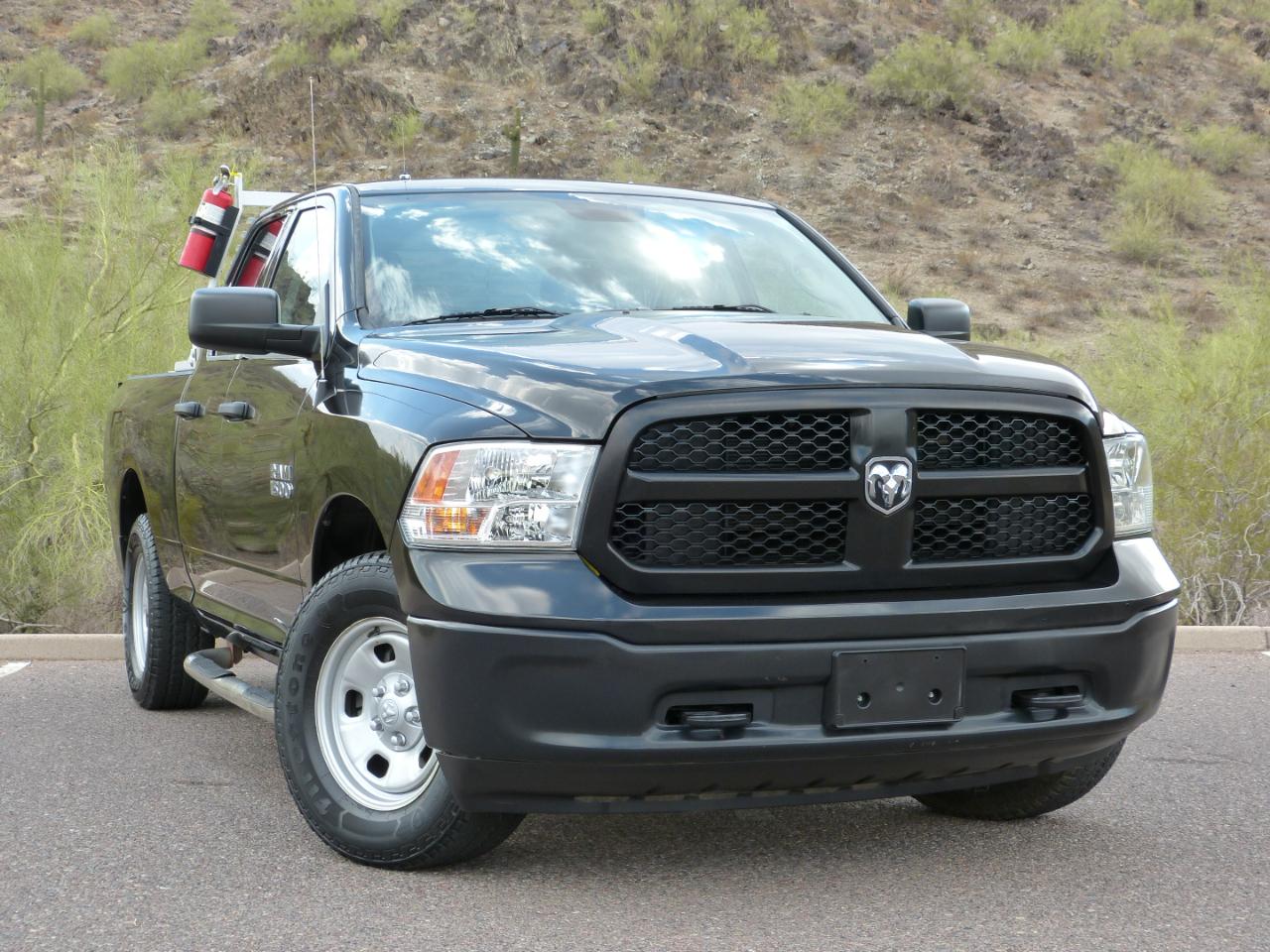 RAM 1500 Tradesman Quad Cab 4WD 2016