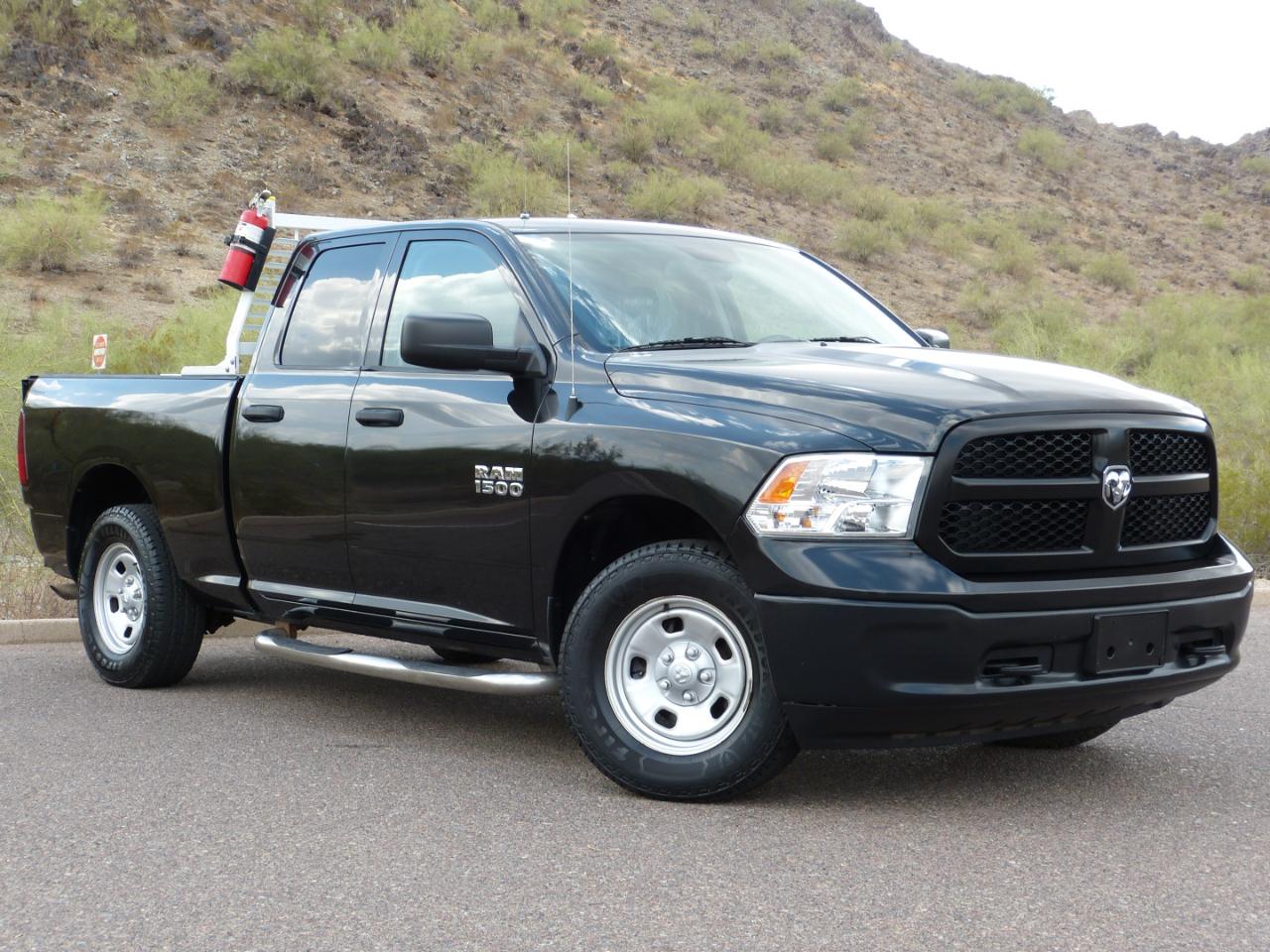 RAM 1500 Tradesman Quad Cab 4WD 2016